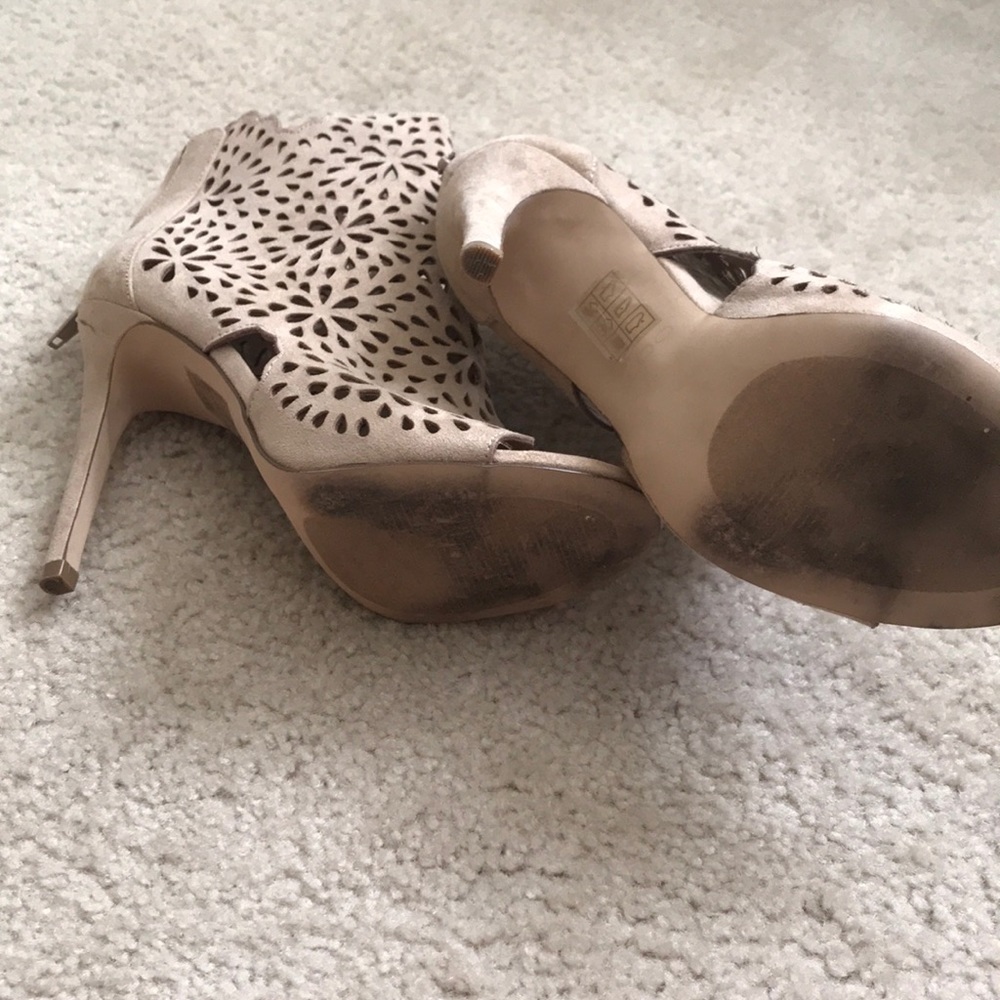 Aldo Ralidien Pumps - Picture 2 of 3